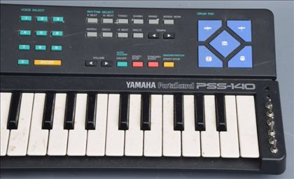 Yamaha-PSS-140 hacked, dirty, not working!
